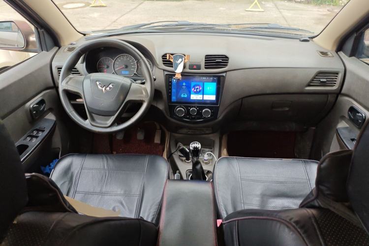 Used Wuling Hongguang 2014 1.5L S Standard Version
