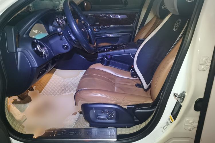 Used Jaguar XJ 2014 XJL 3.0 SC Four-Wheel Drive Panoramic Business Edition
