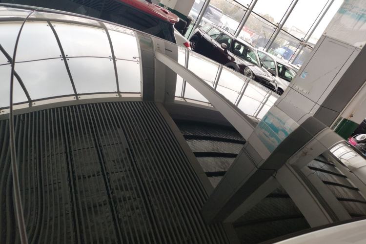 Used Tesla Model 3 2023 Long-Range All-Wheel-Drive Version