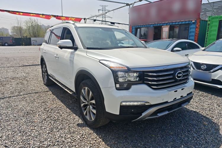 Used GAC Trumpchi GS8 2017 320T Two-Wheel Drive Luxury Smart Connectivity Version (7 Seats) Front Right 45 Deg