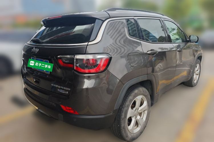 Used Jeep Compass 2017 200T Automatic Family Edition
