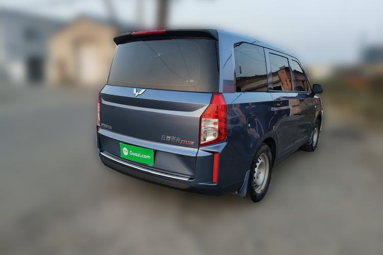 Used Wuling Hongguang PLUS 2019 1.5T Manual Standard Edition 5 Seats
