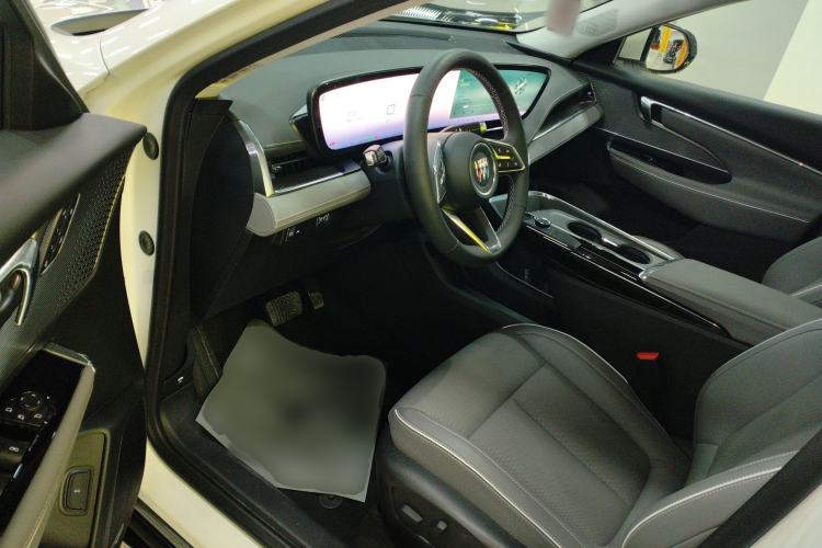 Used Buick E5 2025 Model 620KM Prestige Edition Driver Seat