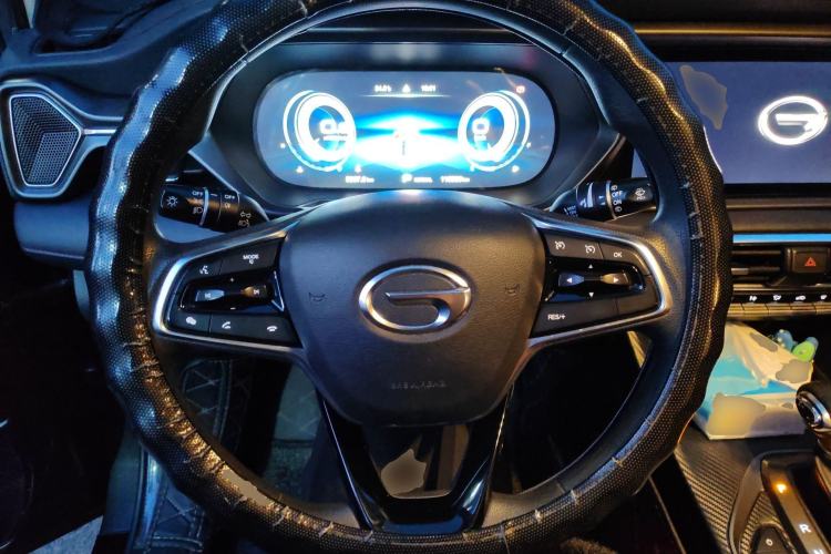 Used GAC Trumpchi GS4 2020 270T Automatic Luxury Smart Connectivity Version Steering Wheel