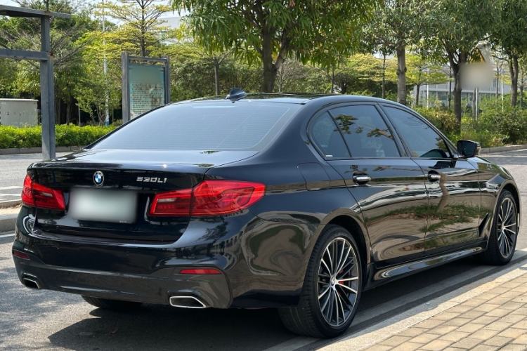 Used BMW 5 Series 2018 Restyled 530Li Luxury Edition M Sport Package Exterior 4