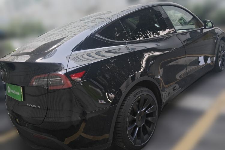 Used Tesla Model Y 2022 Long-Range All-Wheel-Drive Version Rear Right 45 Deg