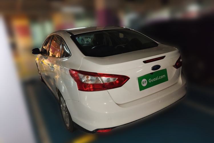 Used Ford Focus 2012 Sedan 1.6L Automatic Fashion Edition
