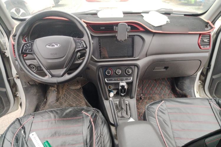 Used Chery Tiggo 3 2016 1.6L CVT Fashion Edition Center Console