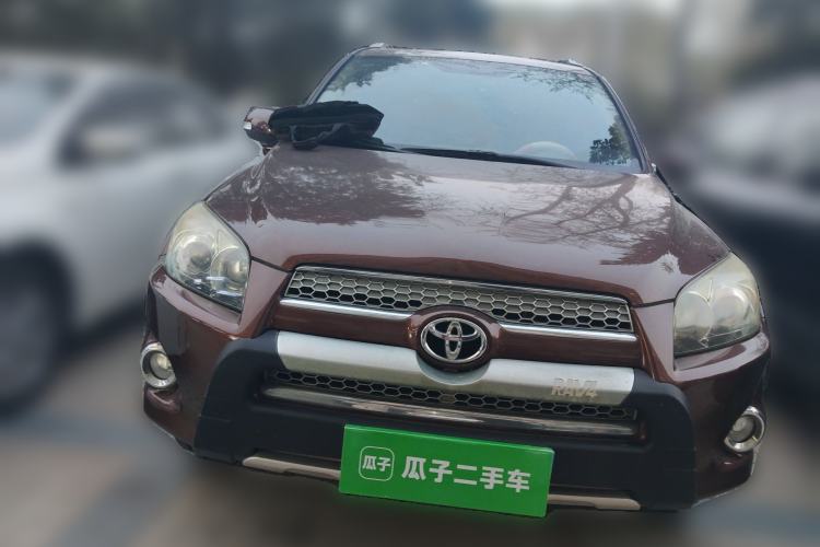 Used Toyota RAV4 2012 Luxurious Edition 2.0L Automatic All-Wheel Drive Front