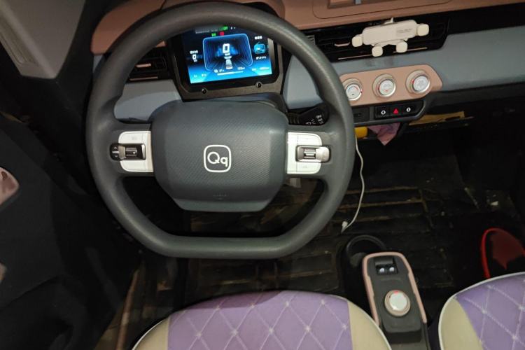 Used Chery New Energy QQ Ice Cream 2024 170km Sundae Interior 3