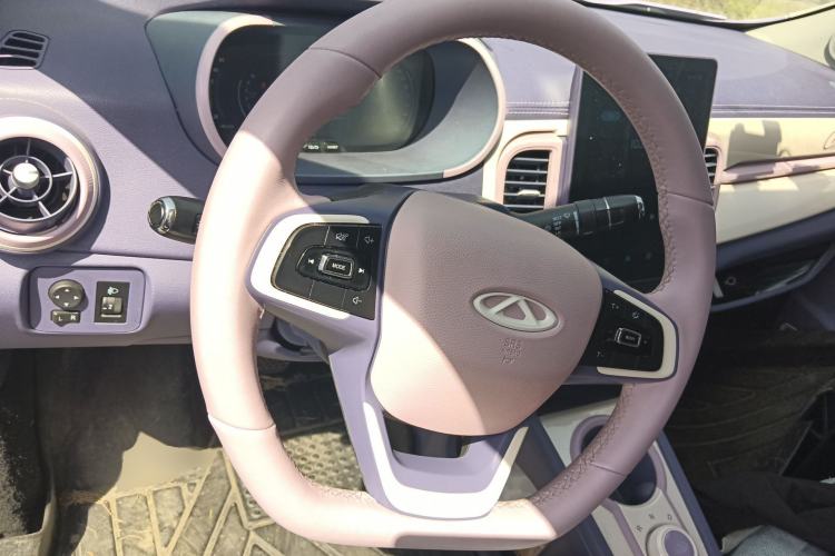 Used Chery QQ Little Ant 2022 Me 301km Romance Phosphate Lithium-Iron
