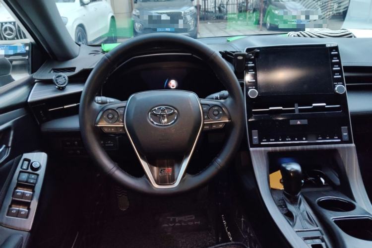 Used Toyota Avalon 2019 2.0L Ambition Edition China VI
