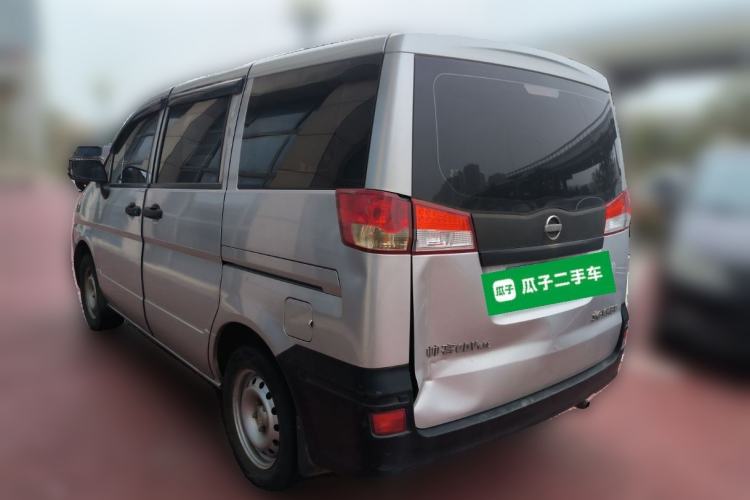 Used Dongfeng Shuaike 2013 Revised Version 1.5L Manual Standard Trim 5 Seats China IV Standard
