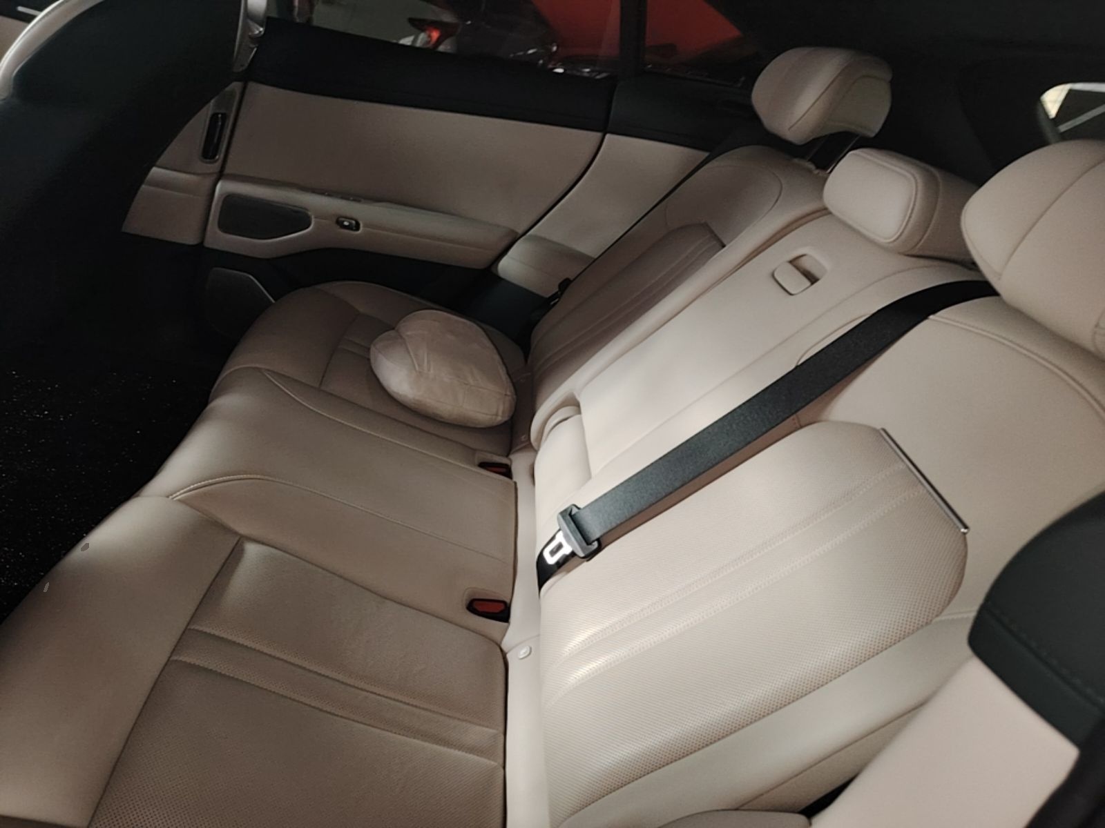 Xiaomi Auto YU7 2025 Ultra-Long Range High-Performance All-Wheel-Drive Max Edition — снимка 20