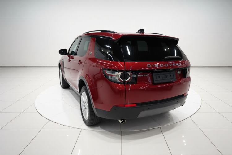 Used Land Rover Discovery Sport 2018 240 PS SE Version Exterior 2