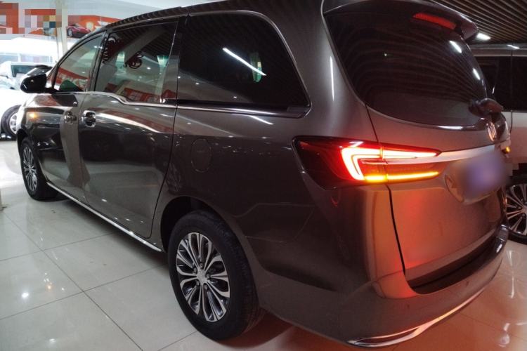 Used Buick GL8 2023 Land Executive Class Smart Enjoyment Model