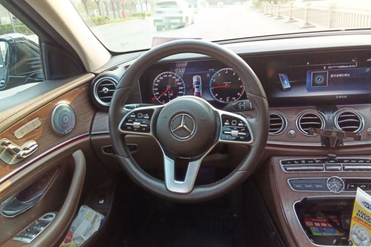 Used Mercedes-Benz E-Class 2019 Restyled E 300 L Luxury Edition Steering Wheel