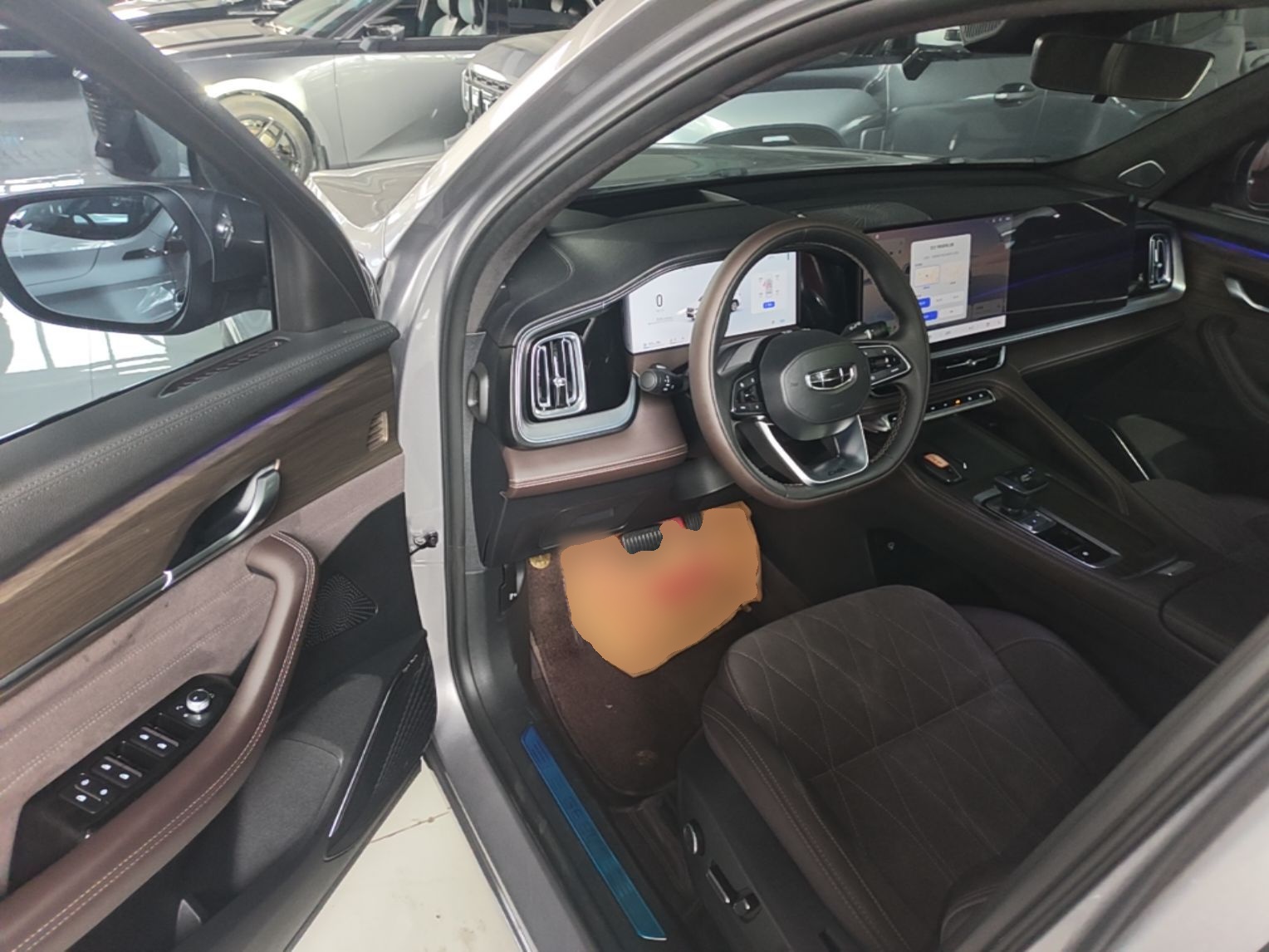 Geely Auto Monjaro L 2026 Model Oriental Yao 2.0TD Automatic Xiaohan Edition — снимка 18