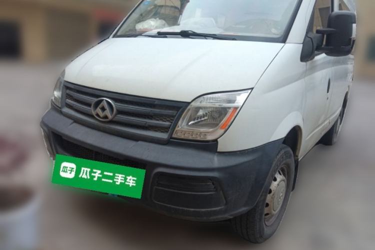 Used SAIC MAXUS Xintu V80 2014 2.5T Aotuntong Short Wheelbase Mid-Roof Model