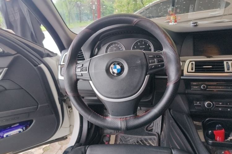 Used BMW 5 Series 2011 523Li Leading Model