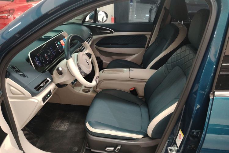 Used ORA Good Cat 2023 401 km Standard Range Luxury Version Lithium Iron Phosphate