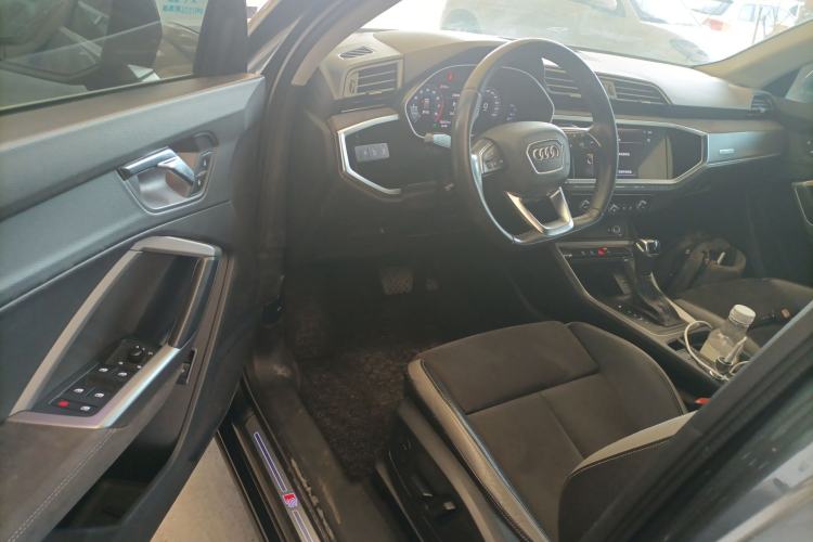 Used Audi Q3 2019 35 TFSI Fashion Dynamic Model