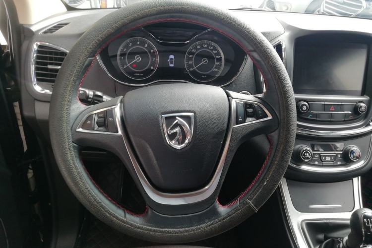 Used Baojun 560 2016 1.5T Manual Luxury Model

