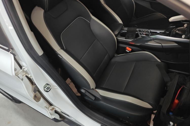 Used Geely Auto Coolray 2020 PRO 240T DCT Hunter
