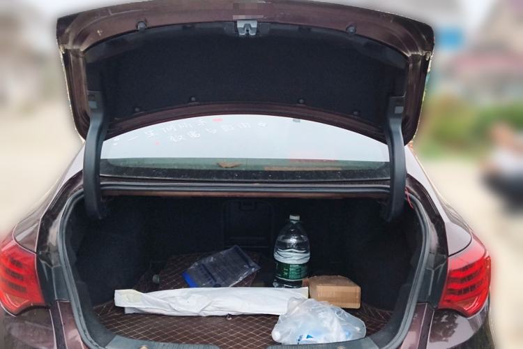 Used GAC Trumpchi GA6 2016 235T DCT Elite Edition Trunk