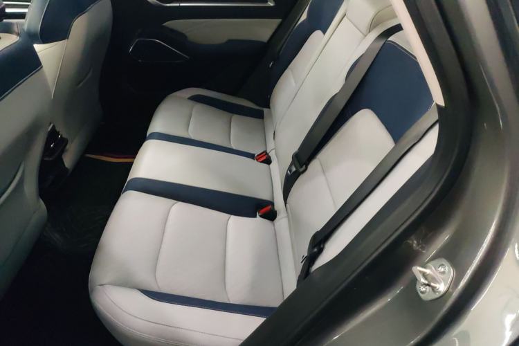 Used Geely Auto Emgrand 2022 4th Generation 1.5L CVT Flagship Model
