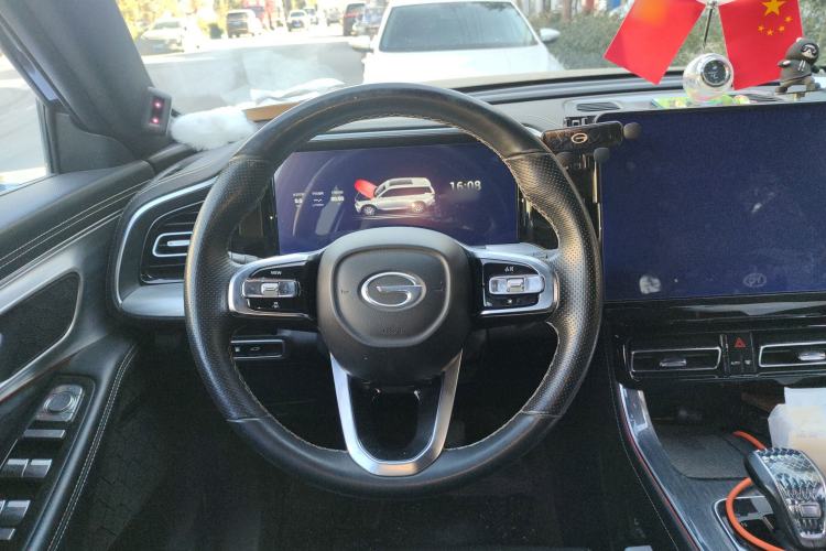 Used GAC Trumpchi GS8 2022 Linghang Series 2.0 TGDI Two-Wheel-Drive Luxury Smart Connectivity Version (7 Seats)