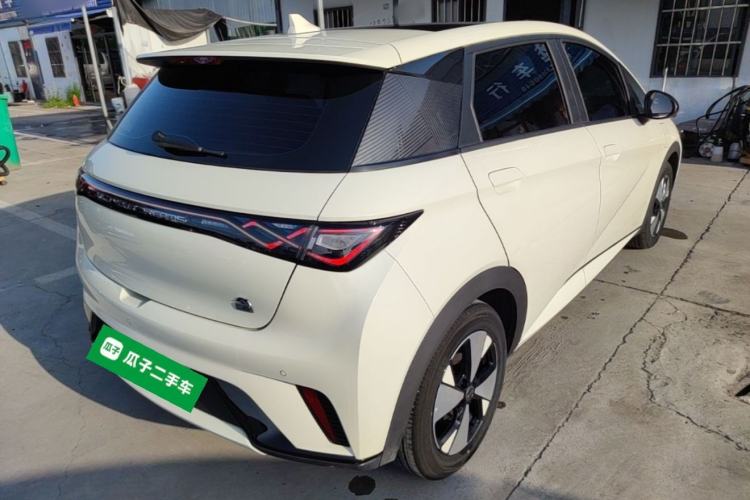 Used BYD Dolphin 2023 420 km Fashion Edition
