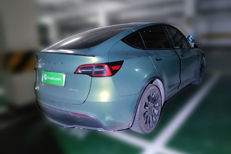 Used Tesla Model Y 2021 Long-Range All-Wheel-Drive Version
