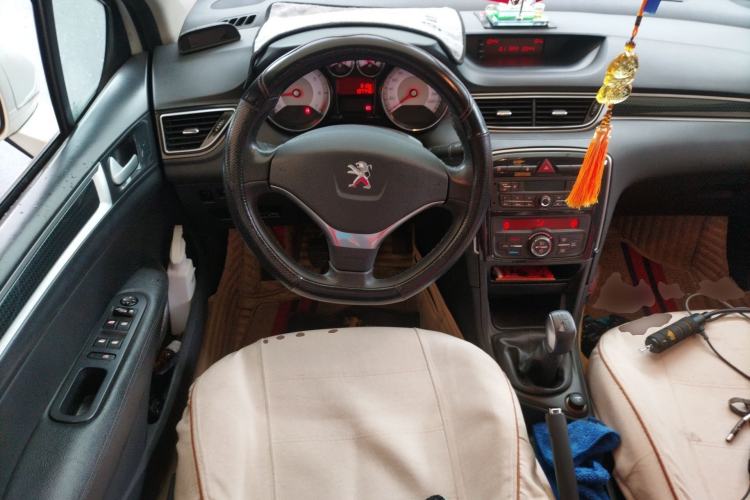 Used Peugeot 308 2013 1.6L Manual Fashion Model