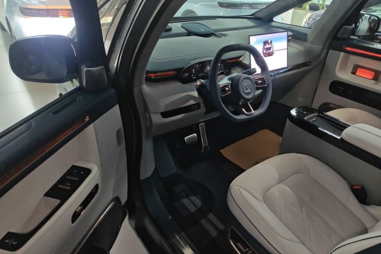 Used Zeekr MIX 2025 Long-Range Intelligent Driving Edition
