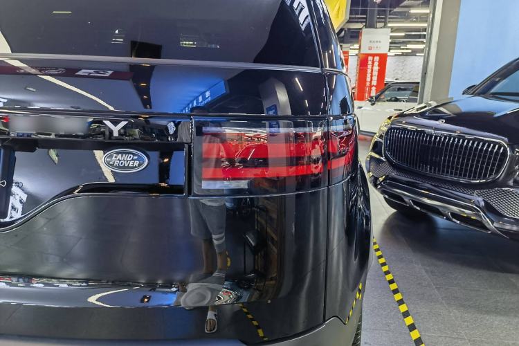 Used Land Rover Discovery 2024 360 PS S