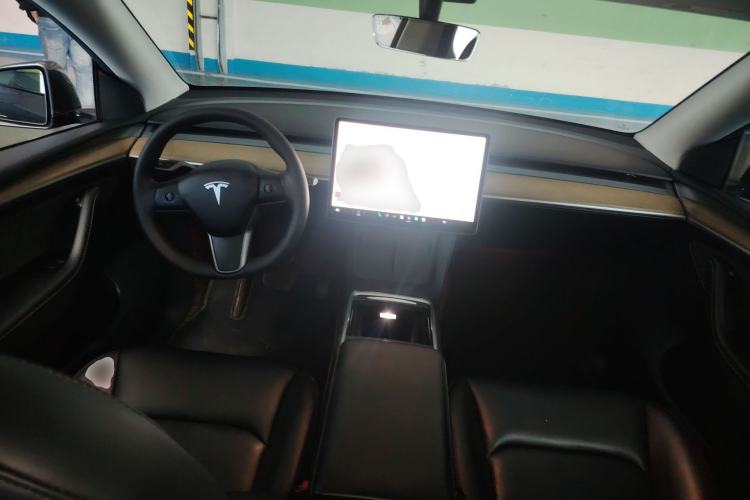 Used Tesla Model Y 2021 Long-Range All-Wheel-Drive Version
