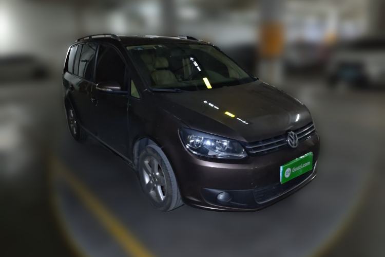 Used Volkswagen Touran 2011 1.4T Manual Zhiya Edition 5 Seats Front Right 45 Deg