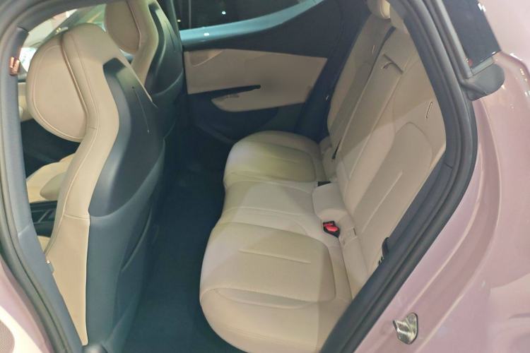 Used Lynk & Co Z20 2025 530 km Range Rear-Wheel Drive Max
