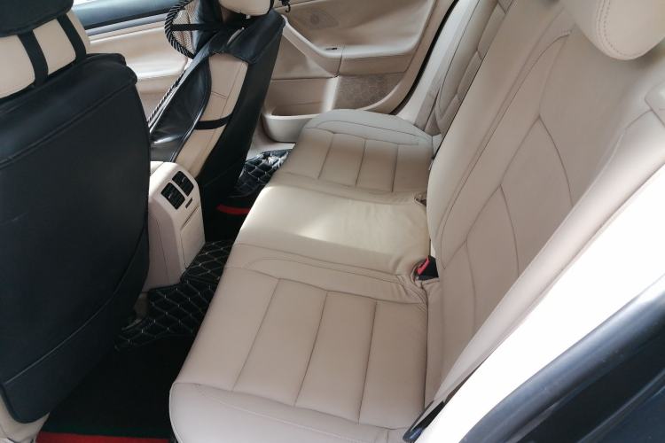 Used Volkswagen Sagitar 2010 1.4 TSI Automatic Luxury Model
