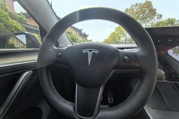 Used Tesla Model Y 2021 Standard Range Rear-Wheel Drive Version