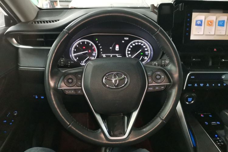 Used Toyota Harrier 2022 2.0L CVT Two-Wheel Drive Deluxe Edition
