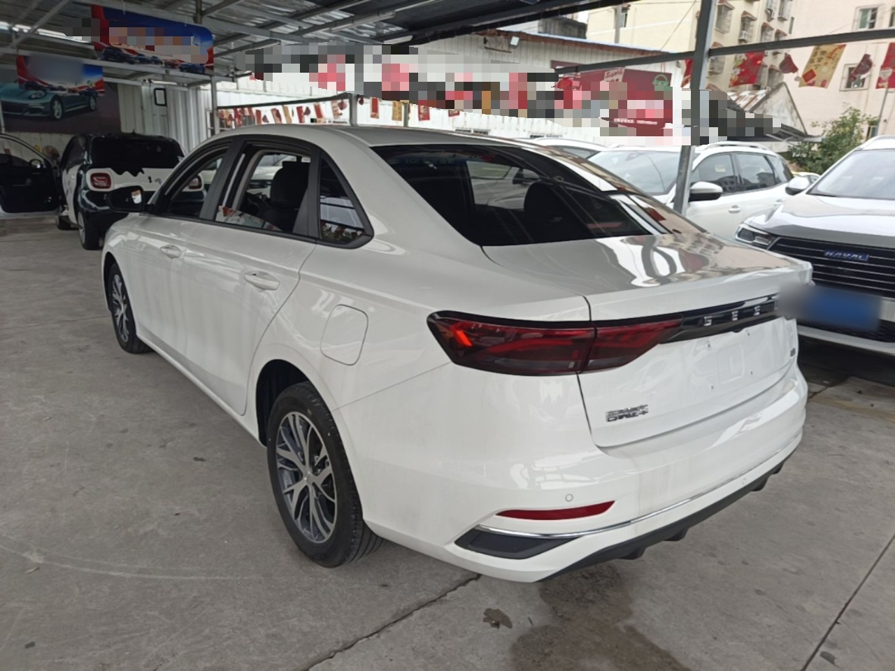 Geely Auto Emgrand 2025 4th Generation 1.5L CVT Starry Edition — снимка 4