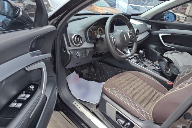 Used Wey VV7 2017 VV7c 2.0T Supreme Model Driver Seat