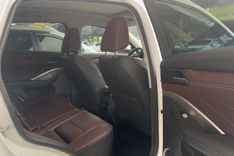 Used Wey VV6 2021 2.0T Two-Wheel-Drive Child-Care Edition
