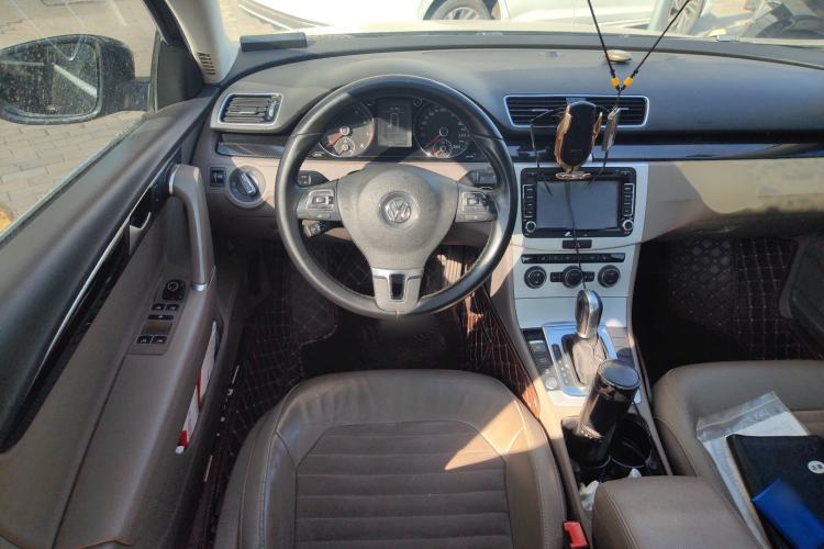 Used Volkswagen Magotan 2015 Facelift 1.8TSI Luxury Model Steering Wheel