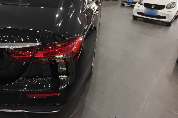 Used Mercedes-Benz E-Class 2023 Restyled E 300 L Sporty and Stylish Edition
