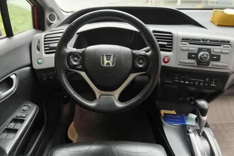 Used Honda Civic 2012 1.8L automatic luxury edition Steering Wheel