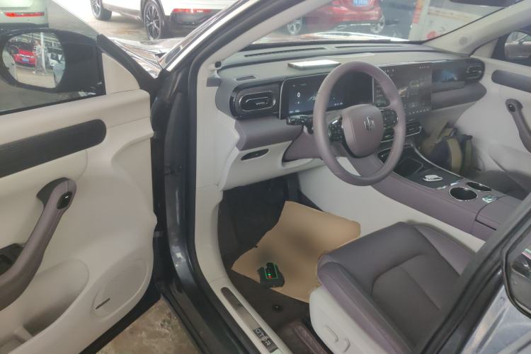 Used Leapmotor C11 2024 All-Electric 580 Luxury Edition Driver Seat