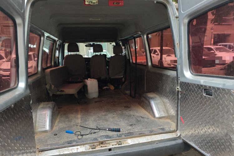 Used JMC Transit 2017 2.8T Commercial Version Short Wheelbase Mid-Roof 6/7/8-Seater JX493 Trunk